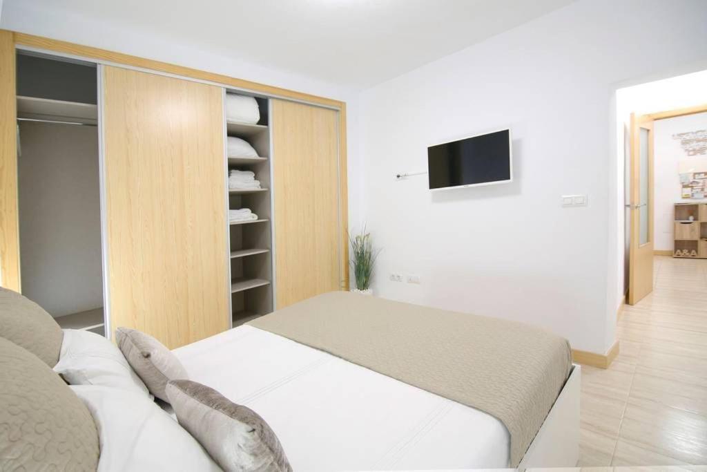 Apartamentos Puerto Nova Cartagena Bagian luar foto